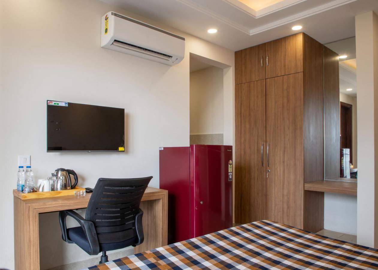 Perch Service Apartment-Mg Road グルガウン エクステリア 写真